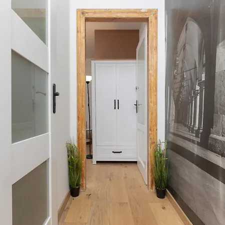 Апартаменты One-bedroom Kazimierz For Office Starowislna By Renters Краков